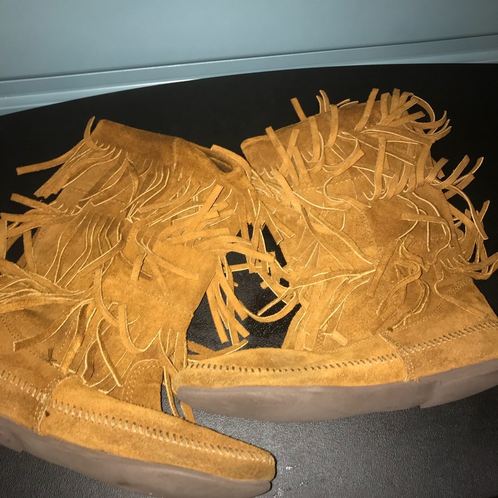 MOCCASINS BY MINNETONKA - Picture 2 of 5